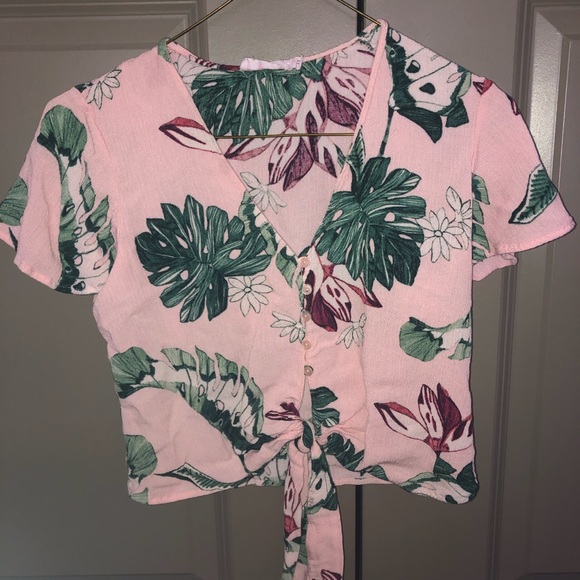 Lush Tops - Pal springs pink crop top for summer ☀️